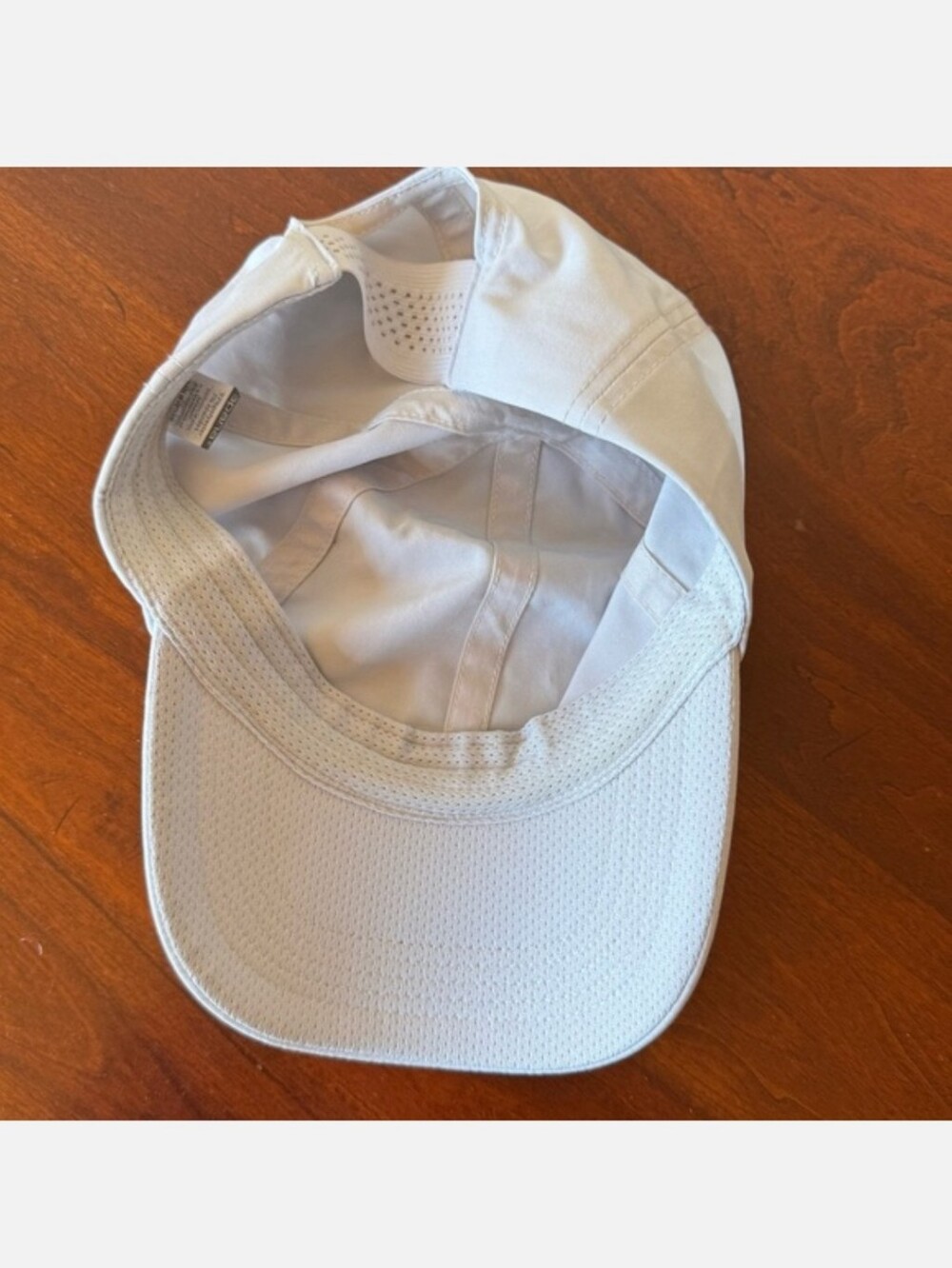 Apana | Light Gray Hat with Ventilated Brim Elastic Ponytail Slot - Picture 10 of 12